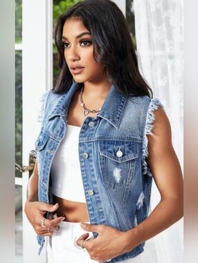 Frayed Sleeveless Distressed Denim Vest - Light Blue